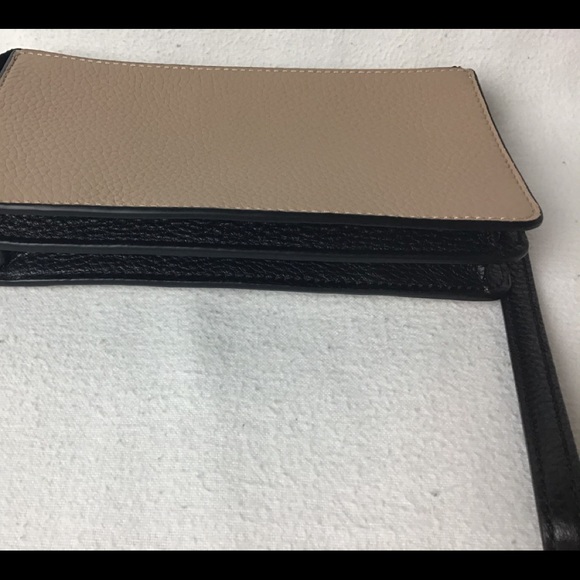 NWT Coach wristlet fit large phones plus 💯 auth. - Picture 4 of 4